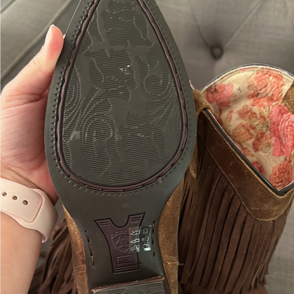 Ariat Cowgirl Boots - Picture 3 of 4